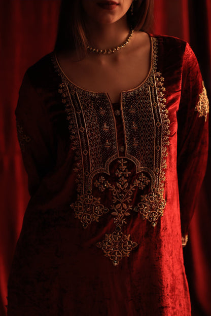Maroon Shade | Saman Velvet Ready To Wear Kurta Set