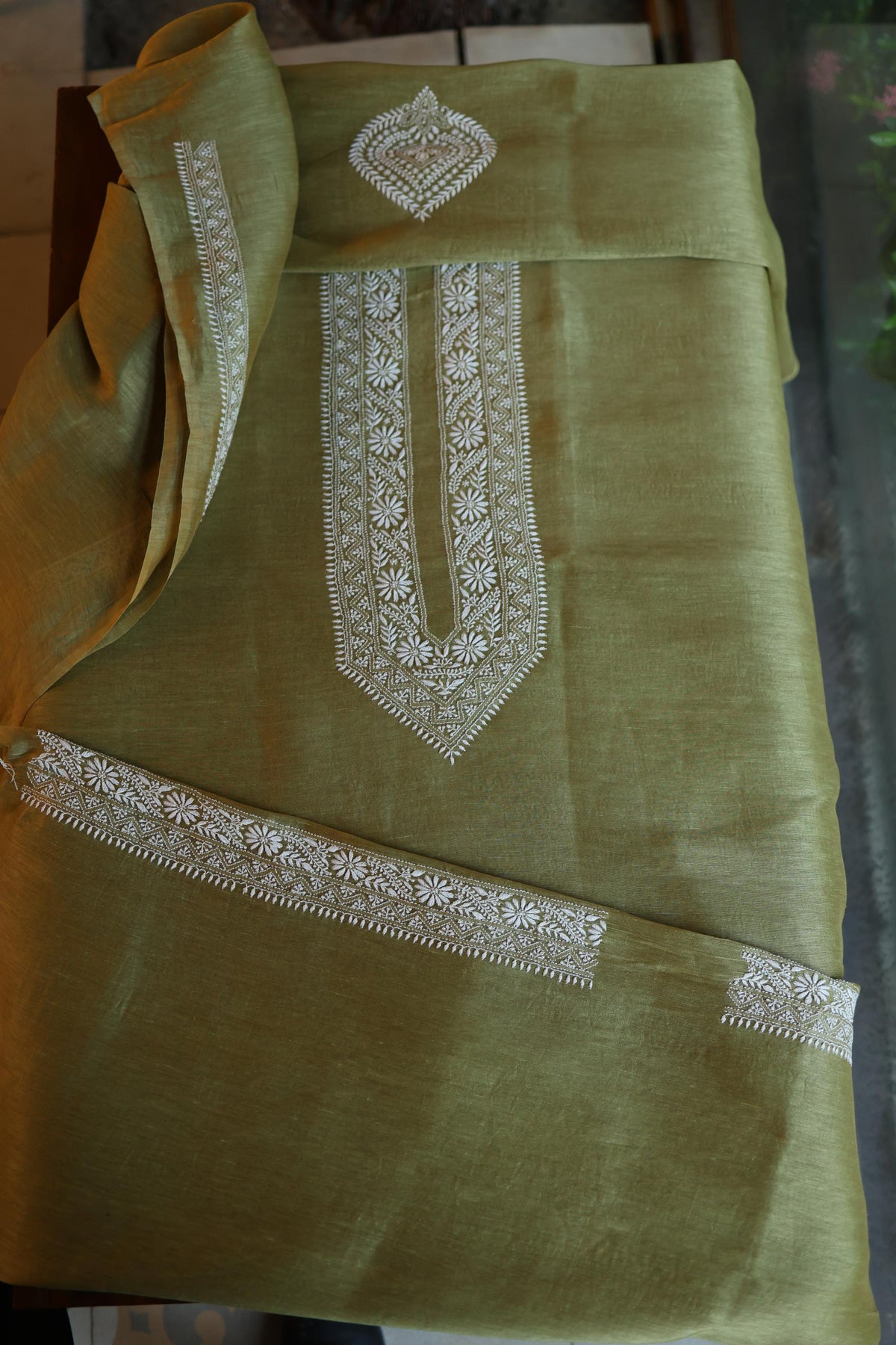 Mehndi Green Linen Chikankari Unstitched Men's Kurta Fabric