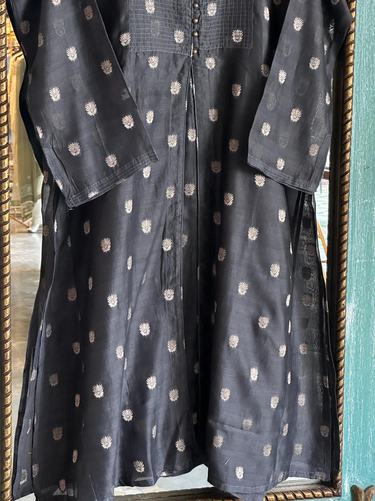 Natural Grey Zari Chanderi Dagla Kurta Set
