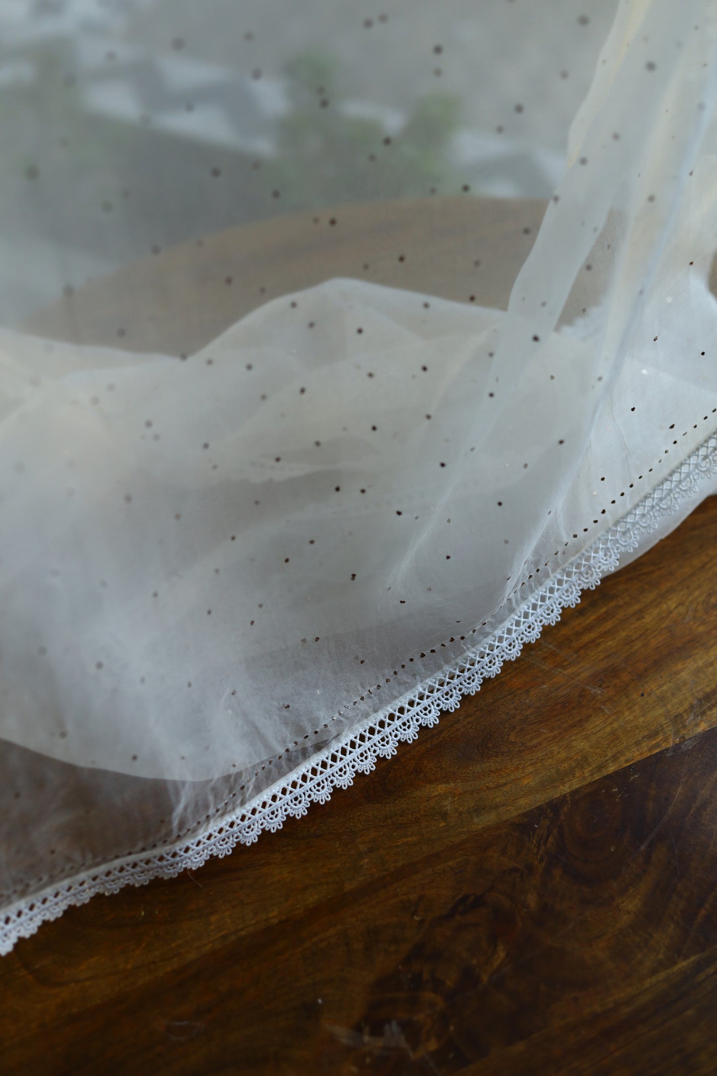 Noor White Organza With Mukaish Kamdani Dupatta