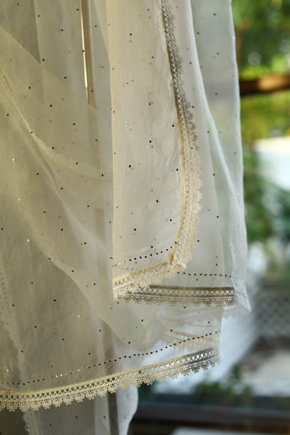 Noor White Organza With Mukaish Kamdani Dupatta
