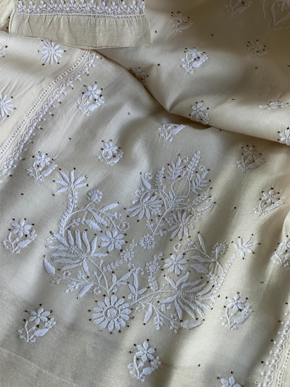 Off White Chanderi Chikankari Ready To Wear Kurta With Mukaish Kamdani