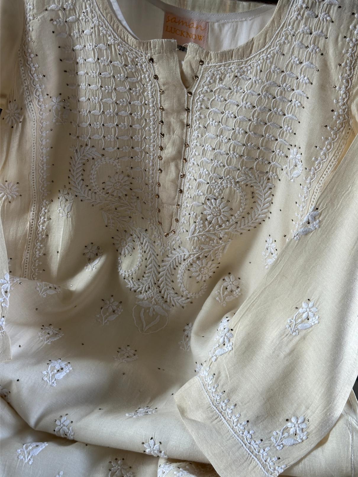 Off White Chanderi Chikankari Ready To Wear Kurta With Mukaish Kamdani