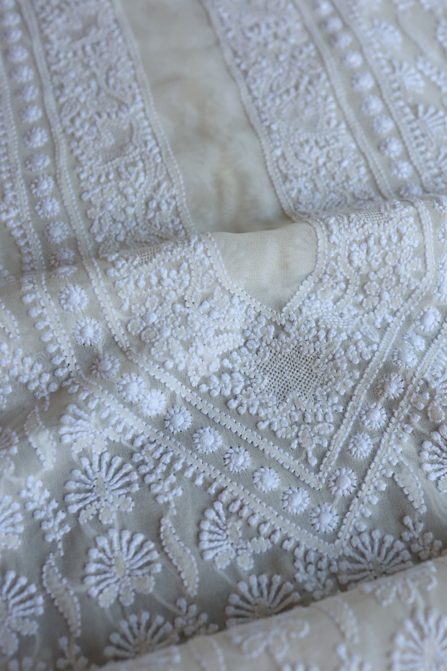 Off White Pure Georgette Kurtas Unisex Fabric