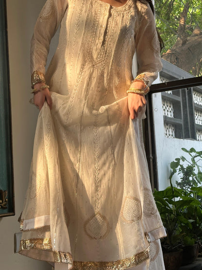 Off White Shade Mulmul Hyderabad Lampi Chikankari Anarkali