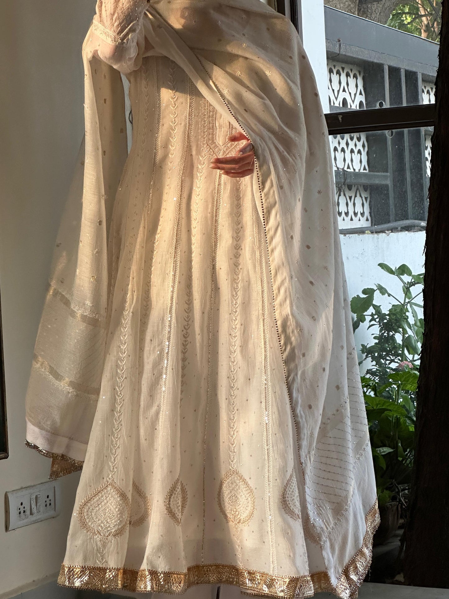 Off White Shade Mulmul Hyderabad Lampi Chikankari Anarkali
