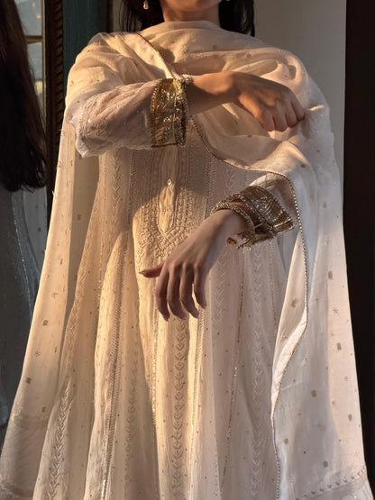 Off White Shade Mulmul Hyderabad Lampi Chikankari Anarkali