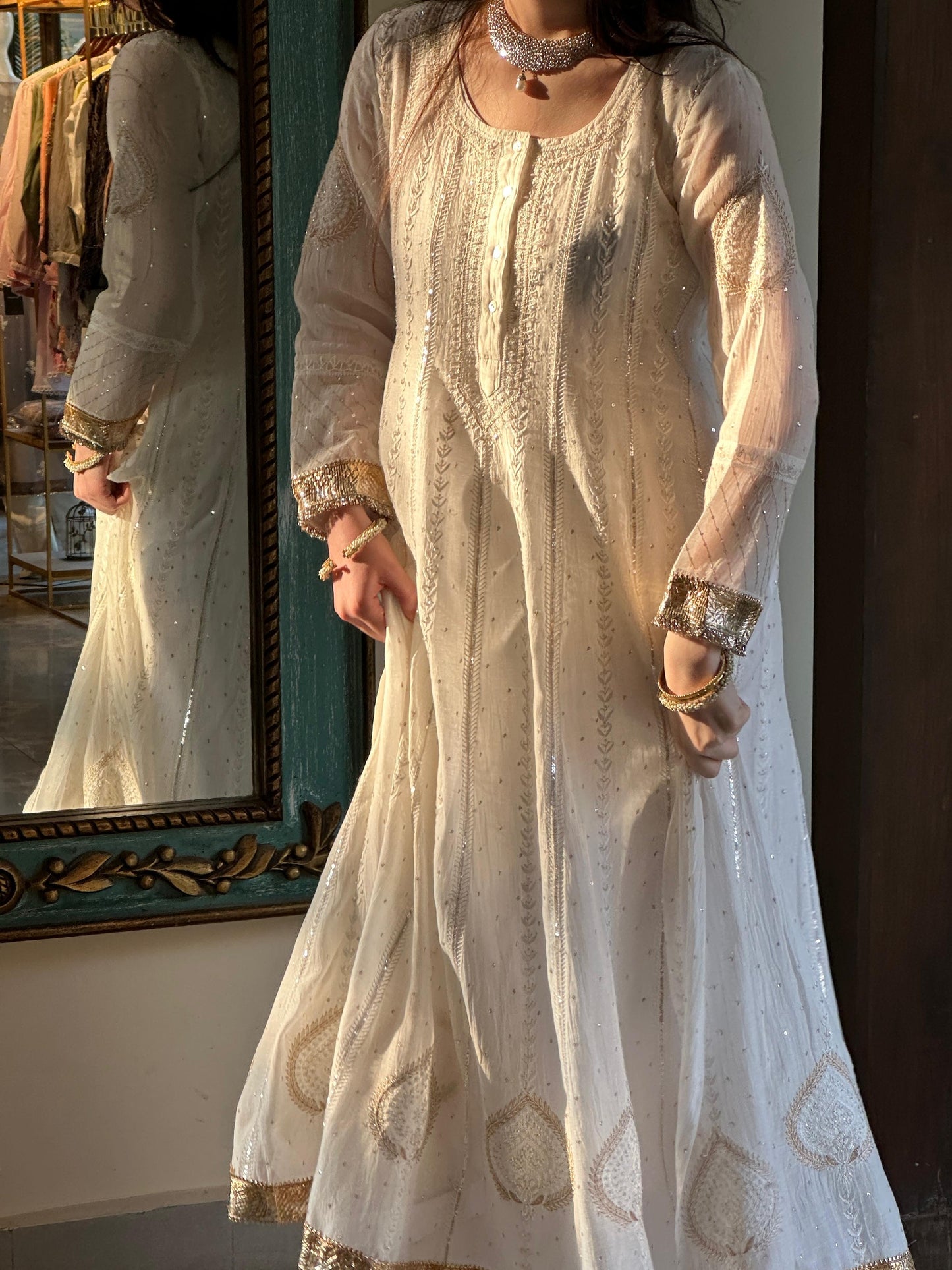 Off White Shade Mulmul Hyderabad Lampi Chikankari Anarkali