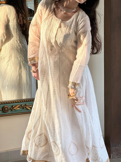 Off White Shade Mulmul Hyderabad Lampi Chikankari Anarkali