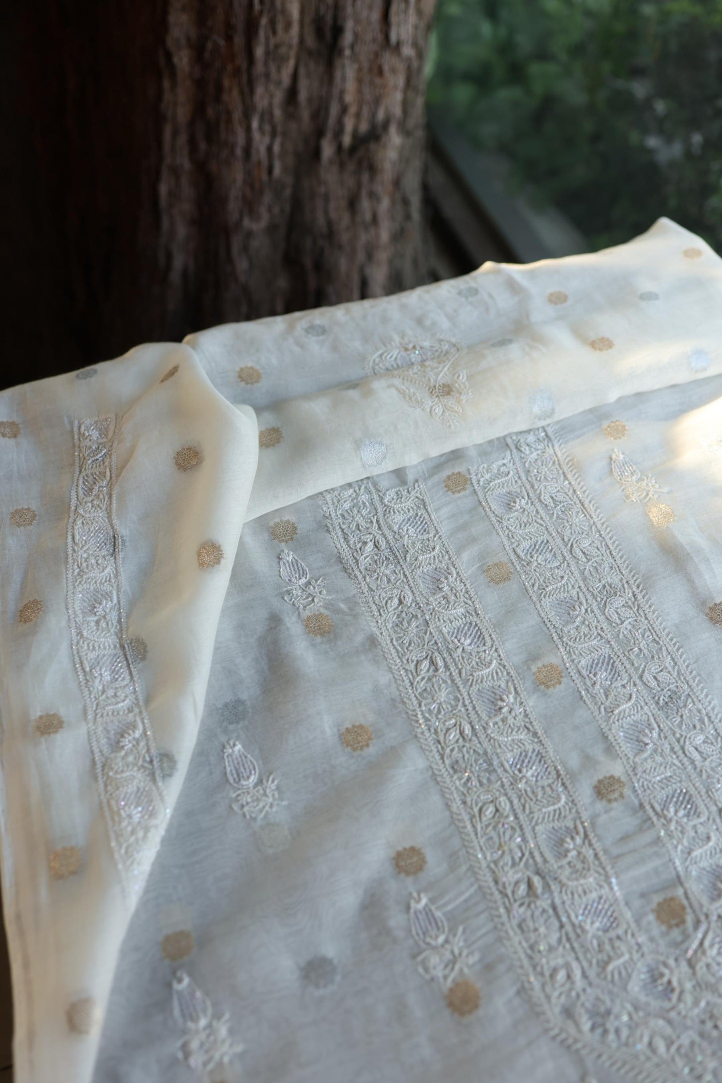 Off White Zari Chanderi Unisex Chikankari Unstitched Men’s Kurta Fabric