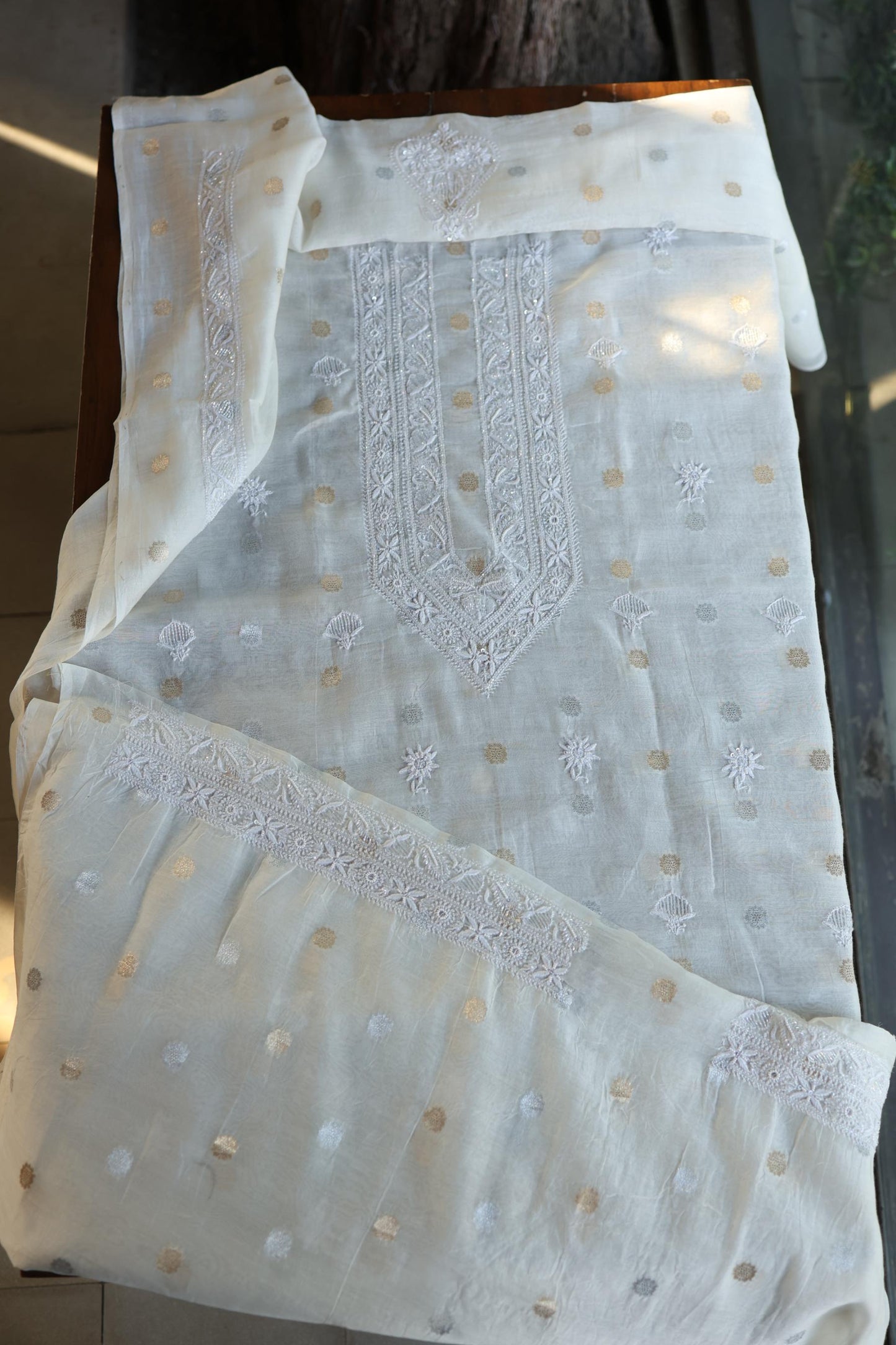 Off White Zari Chanderi Unisex Chikankari Unstitched Men’s Kurta Fabric