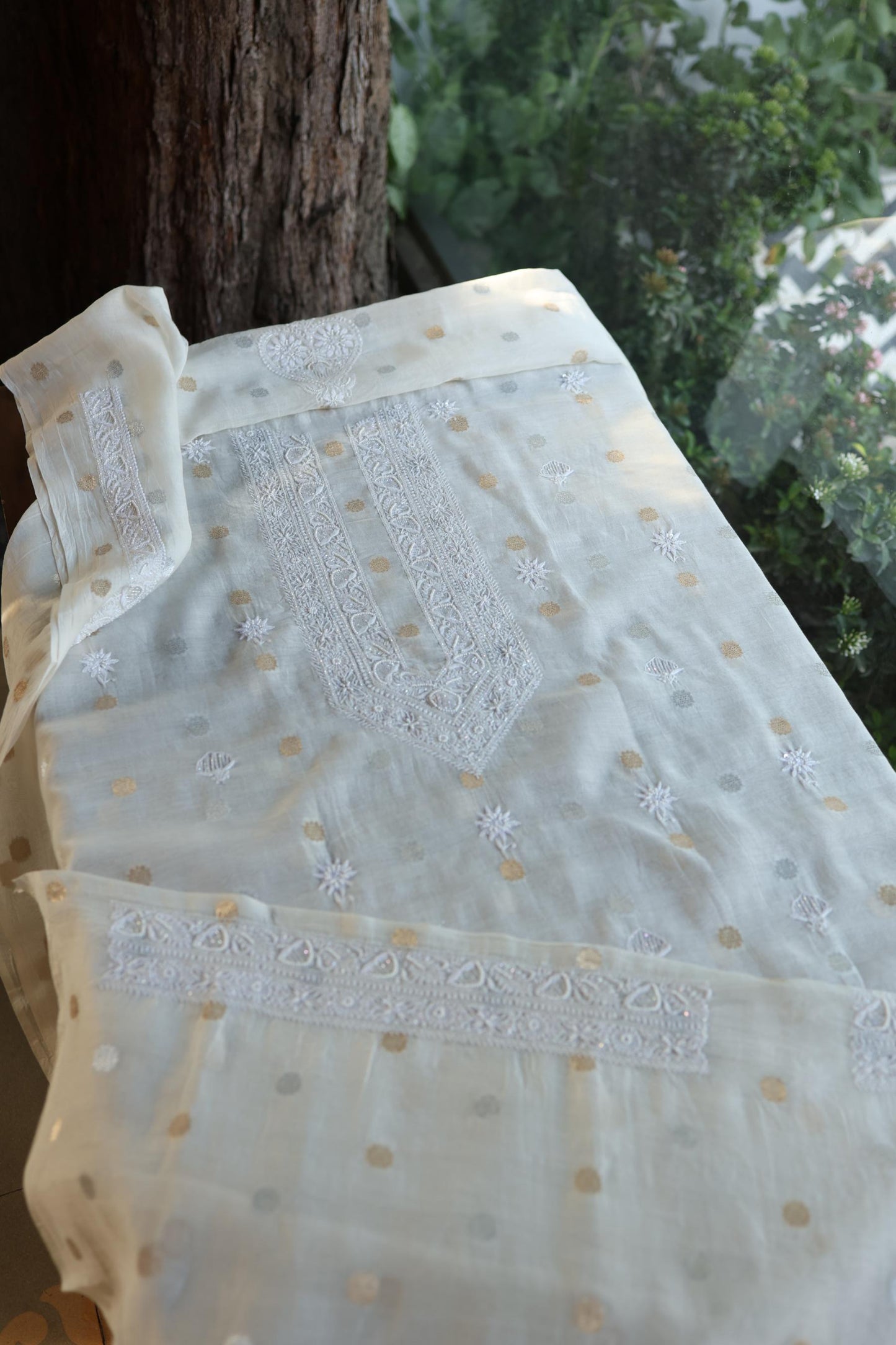Off White Zari Chanderi Unisex Chikankari Unstitched Men’s Kurta Fabric