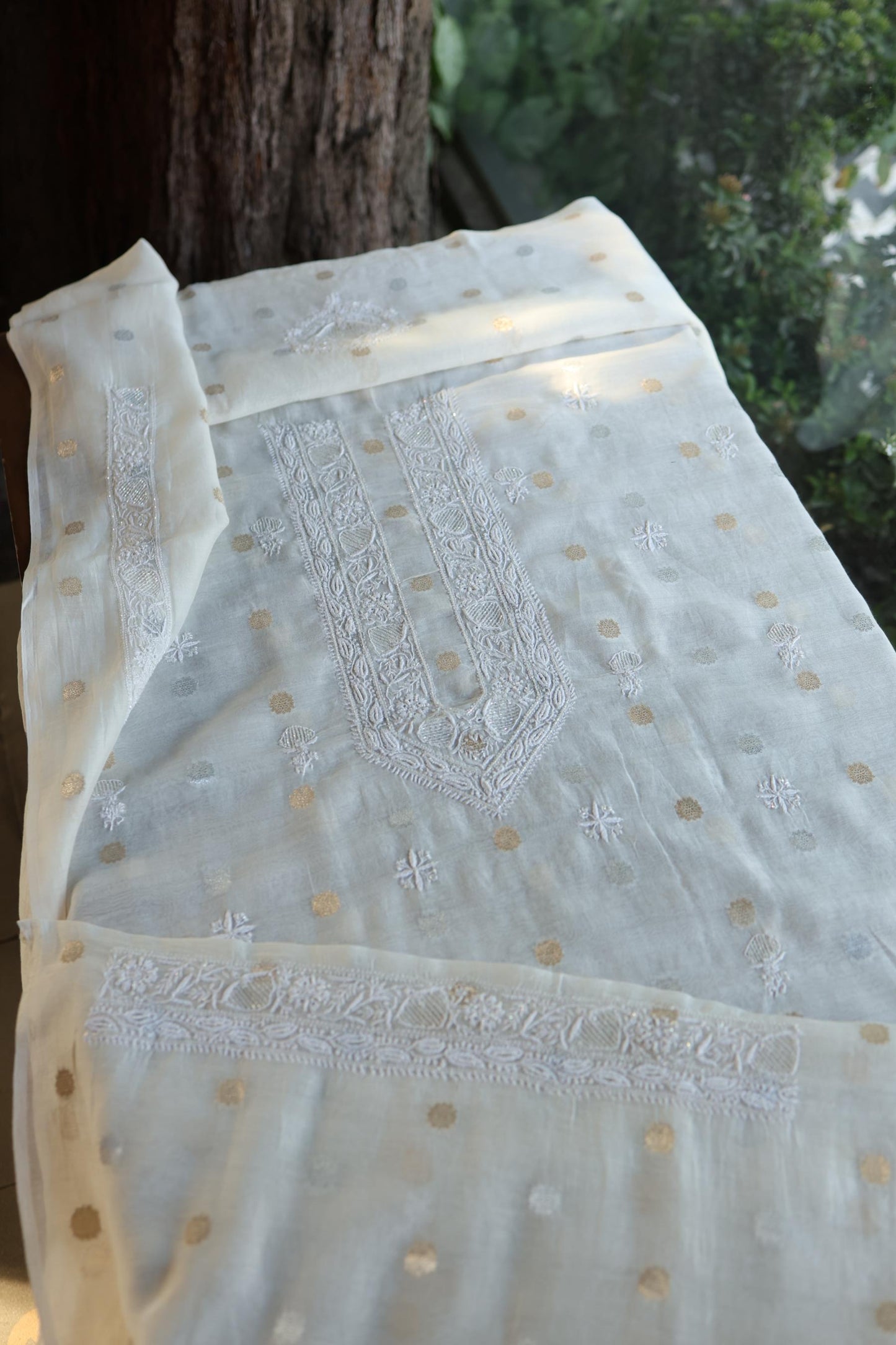 Off White Zari Chanderi Unisex Chikankari Unstitched Men’s Kurta Fabric