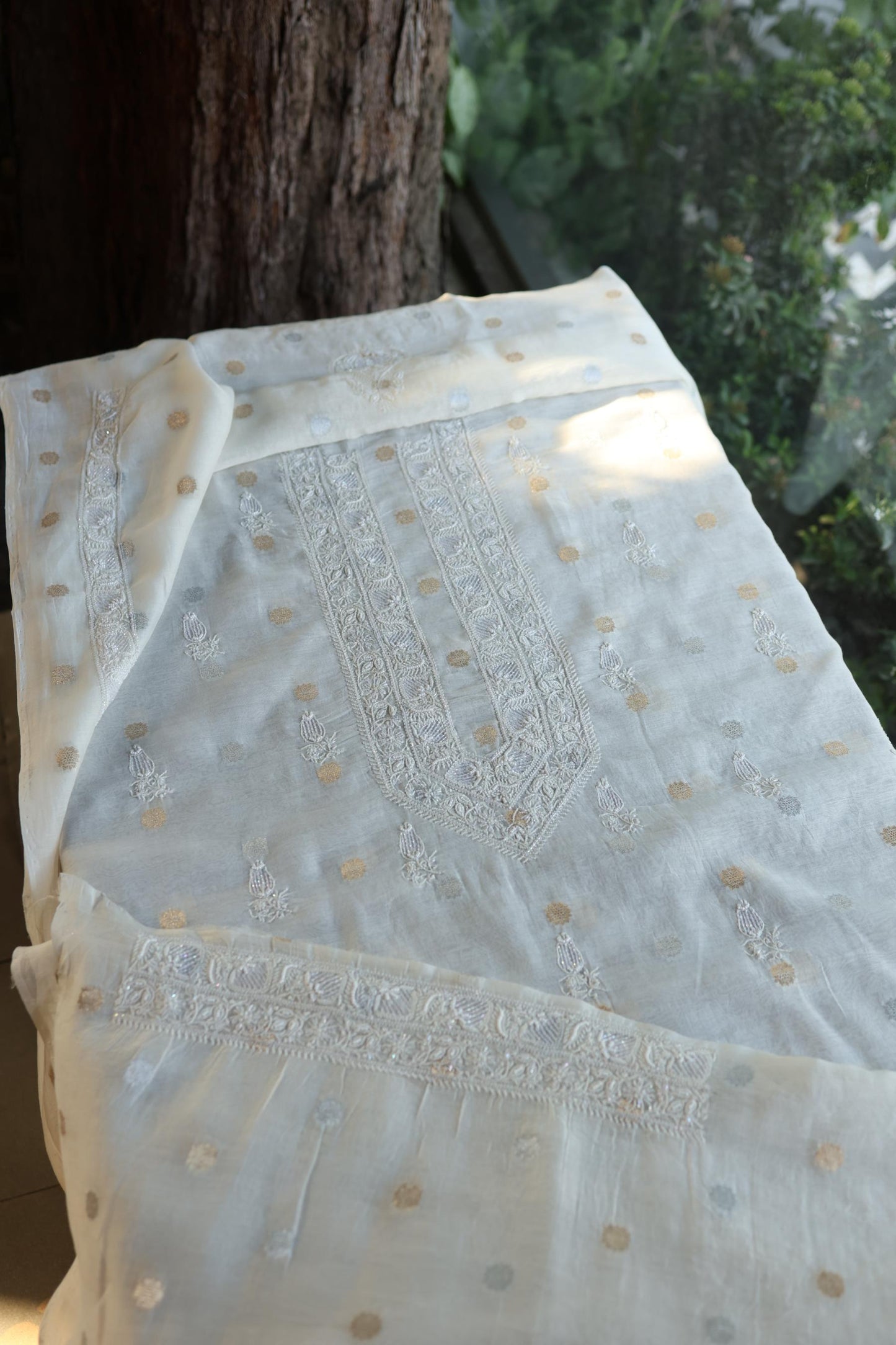 Off White Zari Chanderi Unisex Chikankari Unstitched Men’s Kurta Fabric