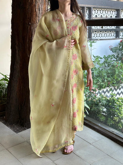 Pastel Yellow Rose Motifs Chikankari x Applique Organza Kurta Set