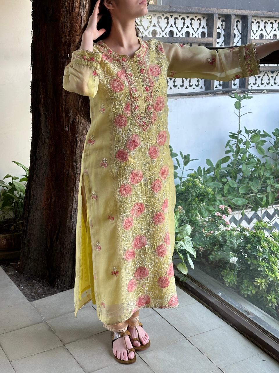 Pastel Yellow Rose Motifs Chikankari x Applique Organza Kurta Set