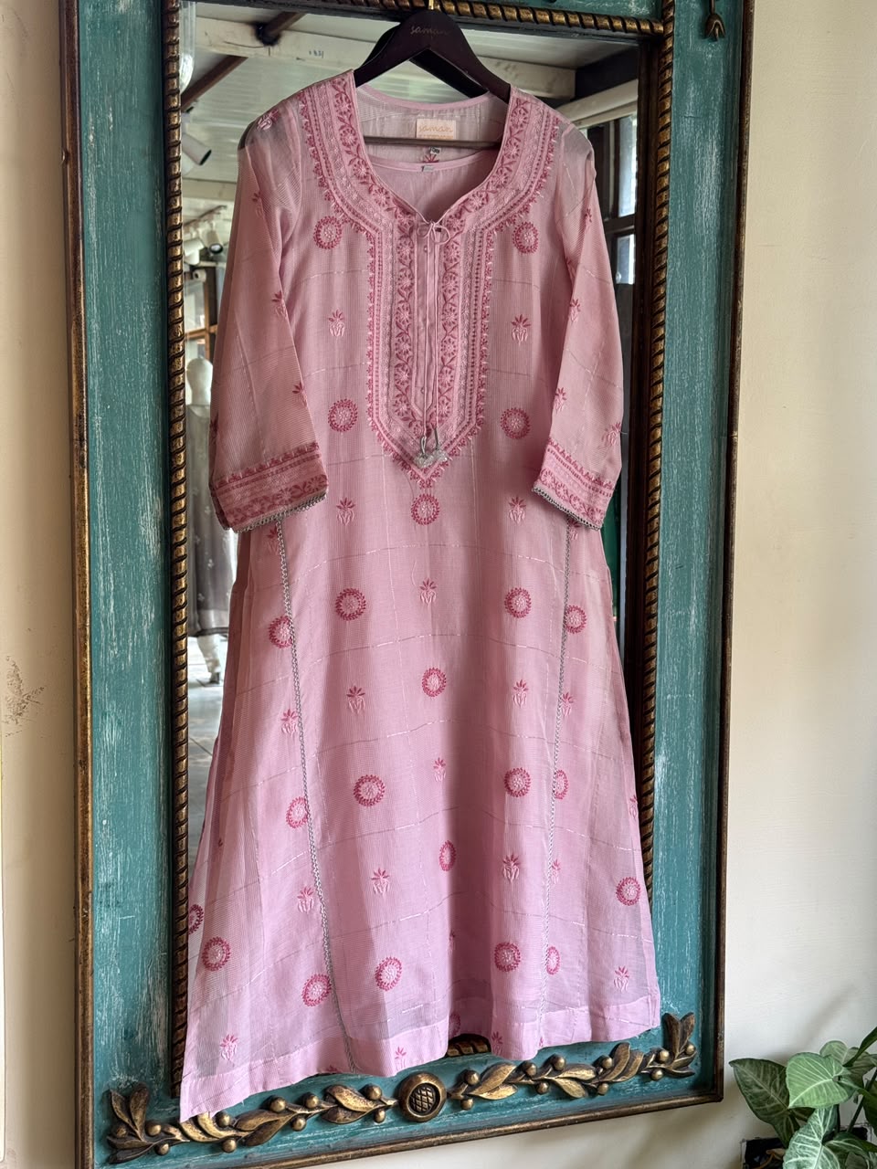 Pink Shade Tissue Zari Kota Chikankari Unstitched Fabric