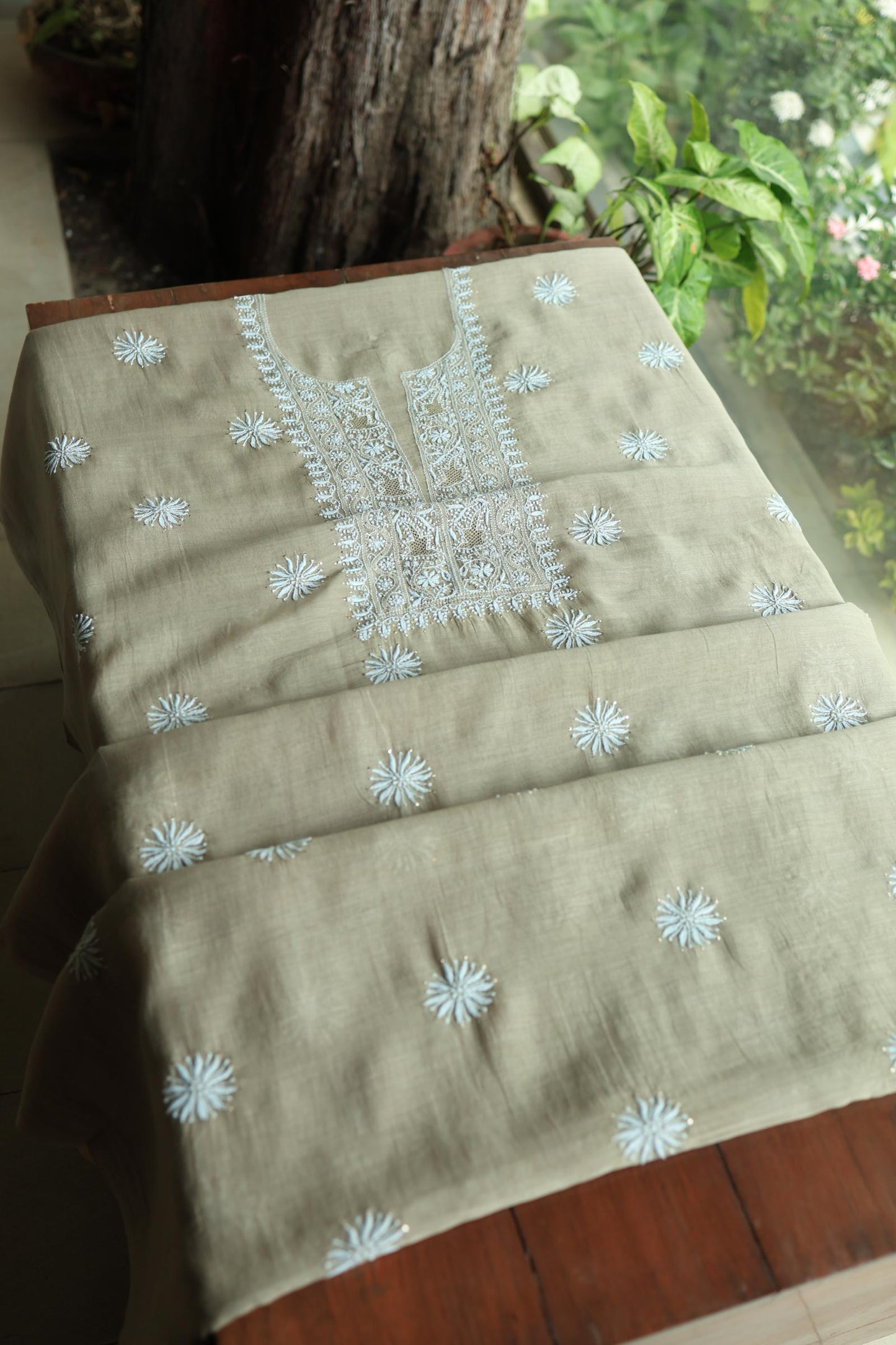 Mal Cotton Chikankari Unstitched Fabrics With Kamdani