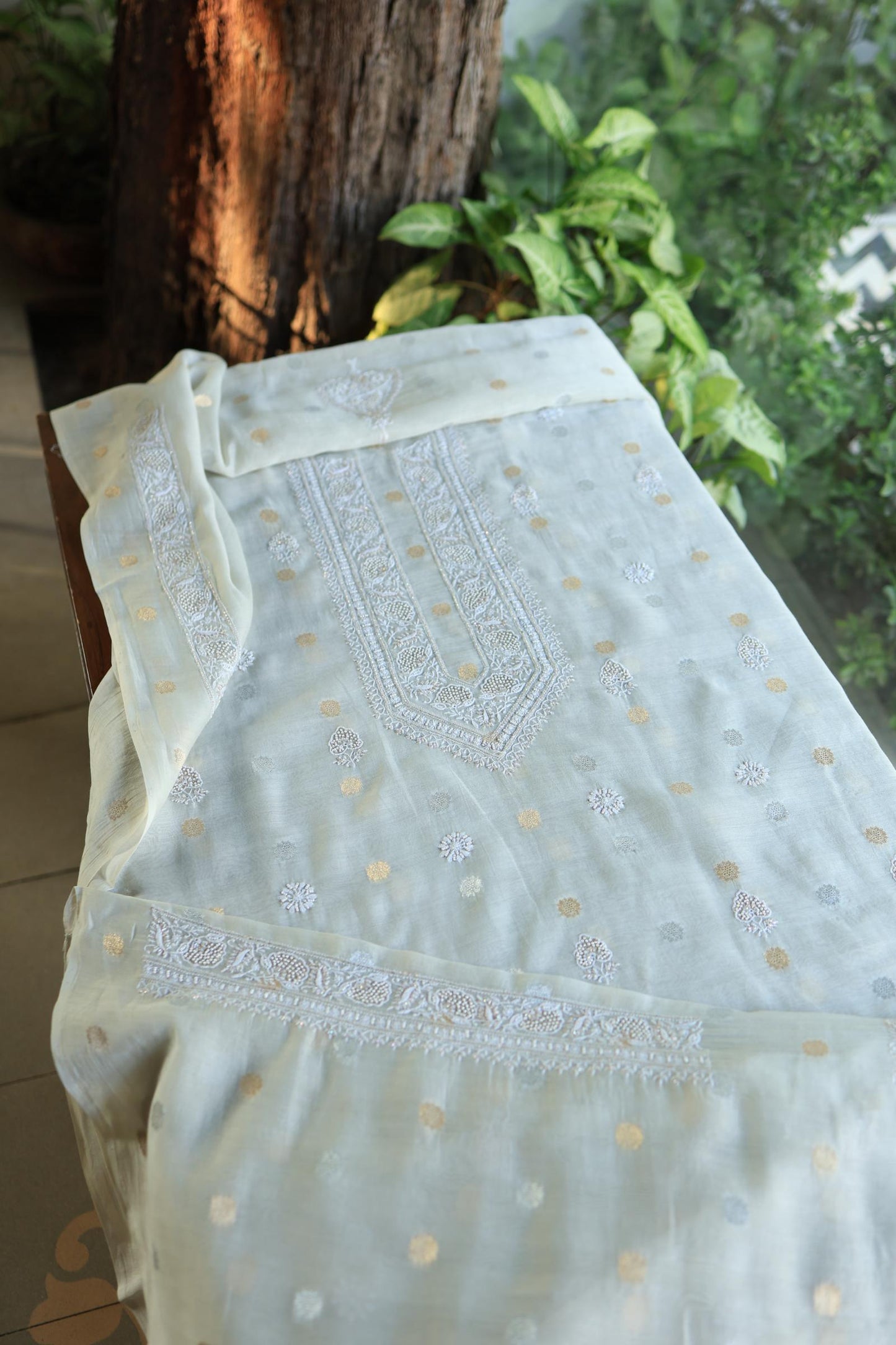 Silver Grey Shade Shade Zari Chanderi Unisex Chikankari Unstitched Men’s Kurta Fabric