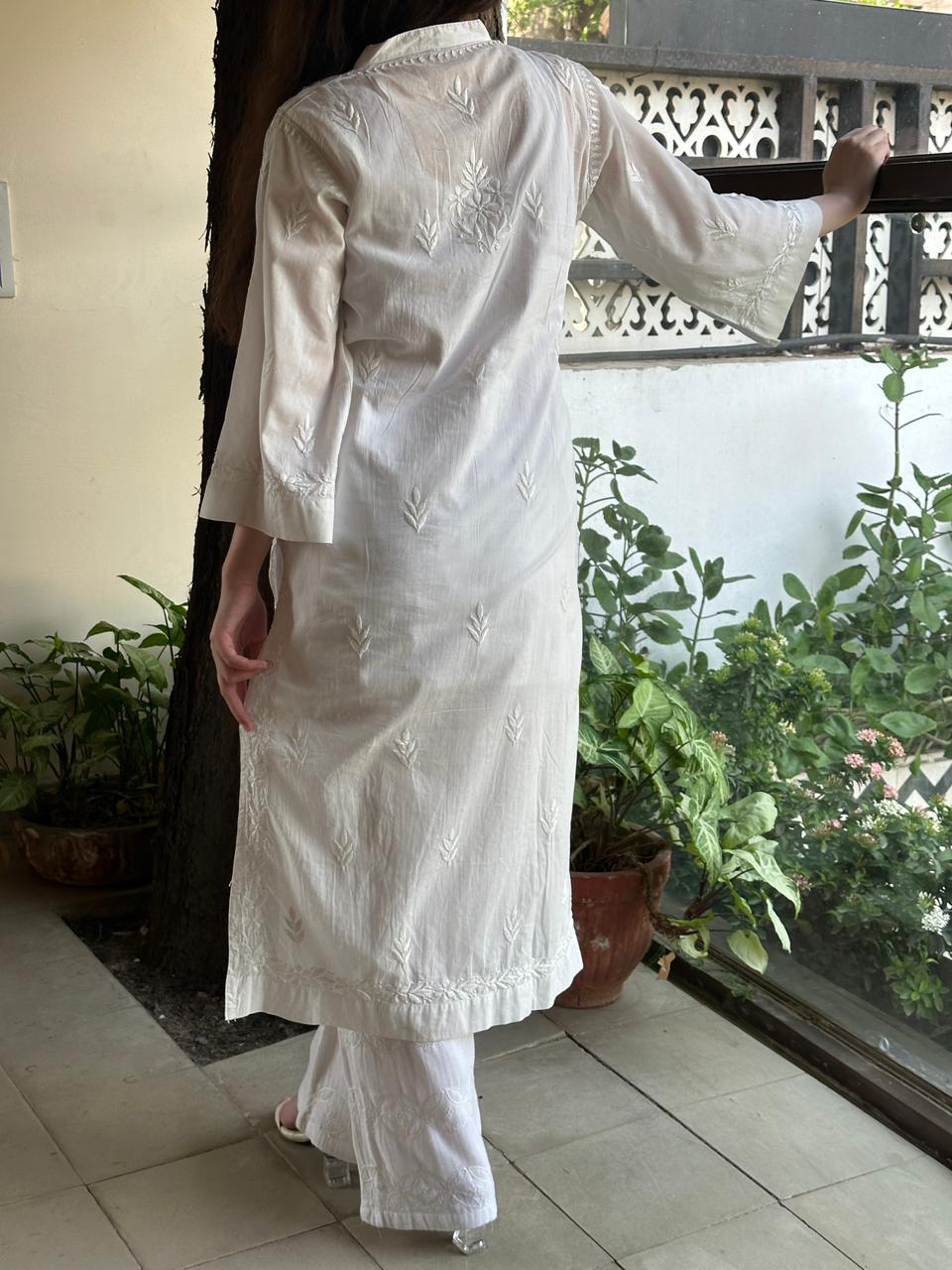 White Cotton Chikankari Kurta