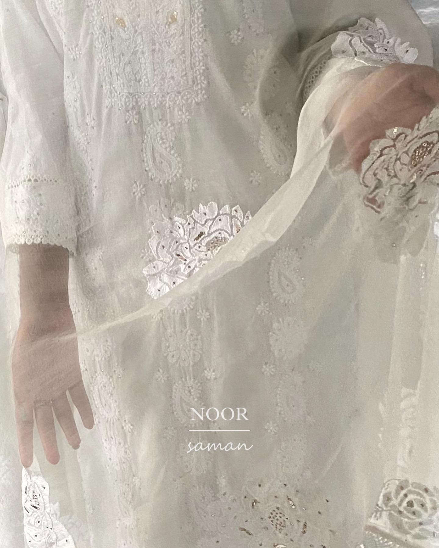 White Noor Organza Rose Motif Chikankari Dupatta