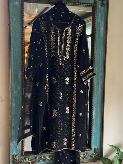 Noor Organza Mukaish Applique Kurta Set