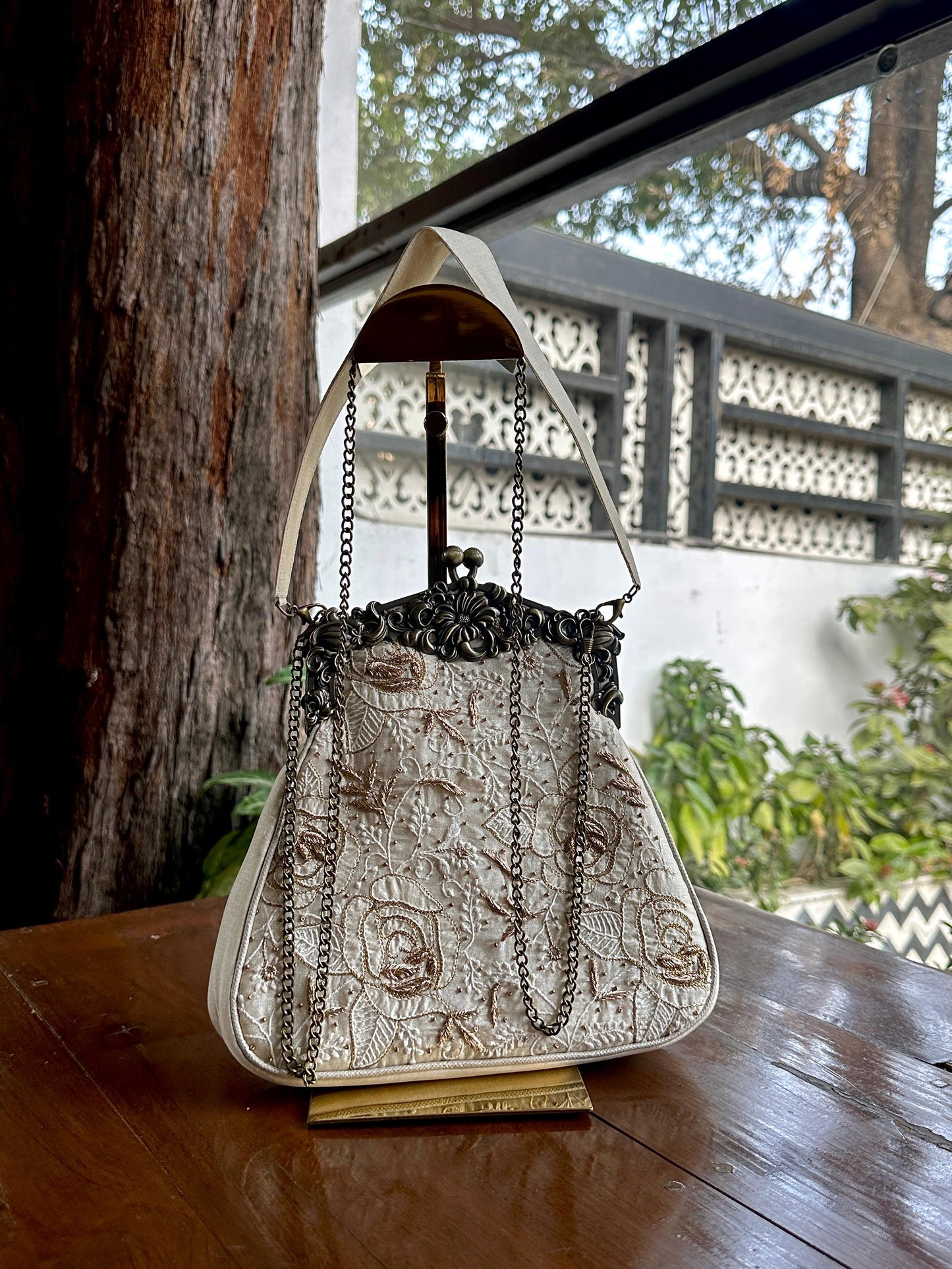 Off White Shade | Vintage Ari Mukaish Sling Bags