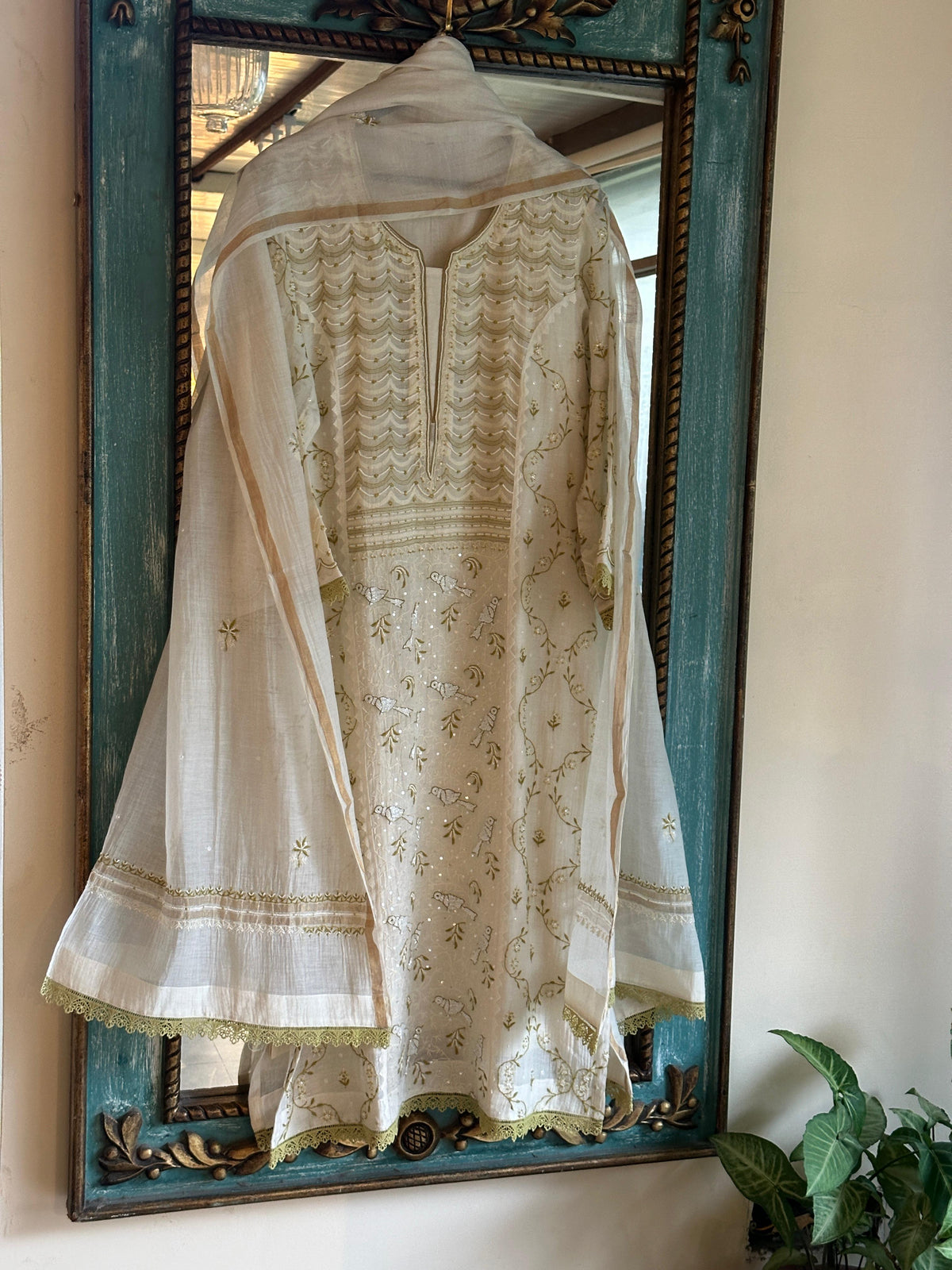 Ivory & Green Mul Chanderi Pearl Work Chikankari Kurta Set