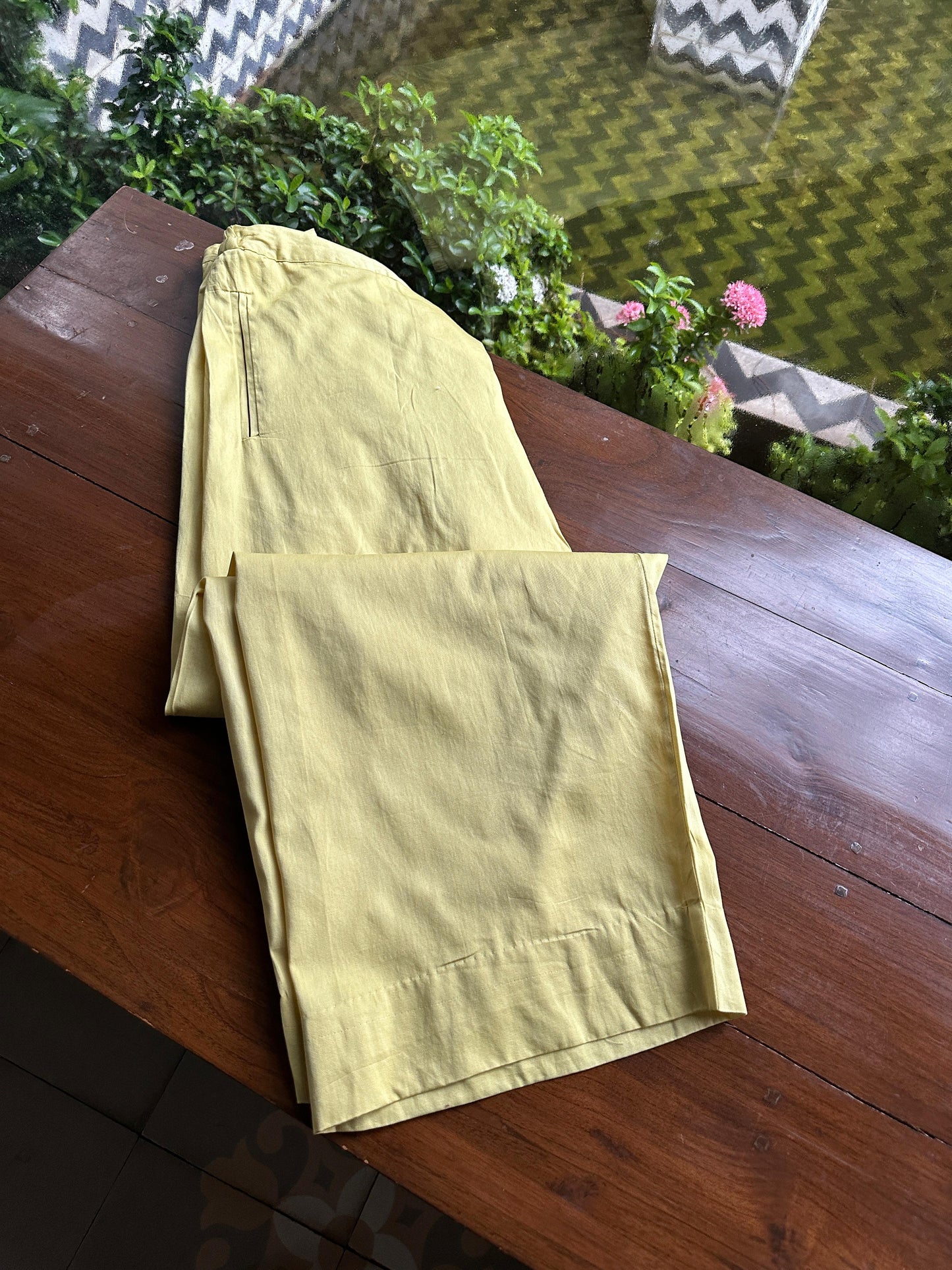Ivory & Green Mul Chanderi Pearl Work Chikankari Kurta Set