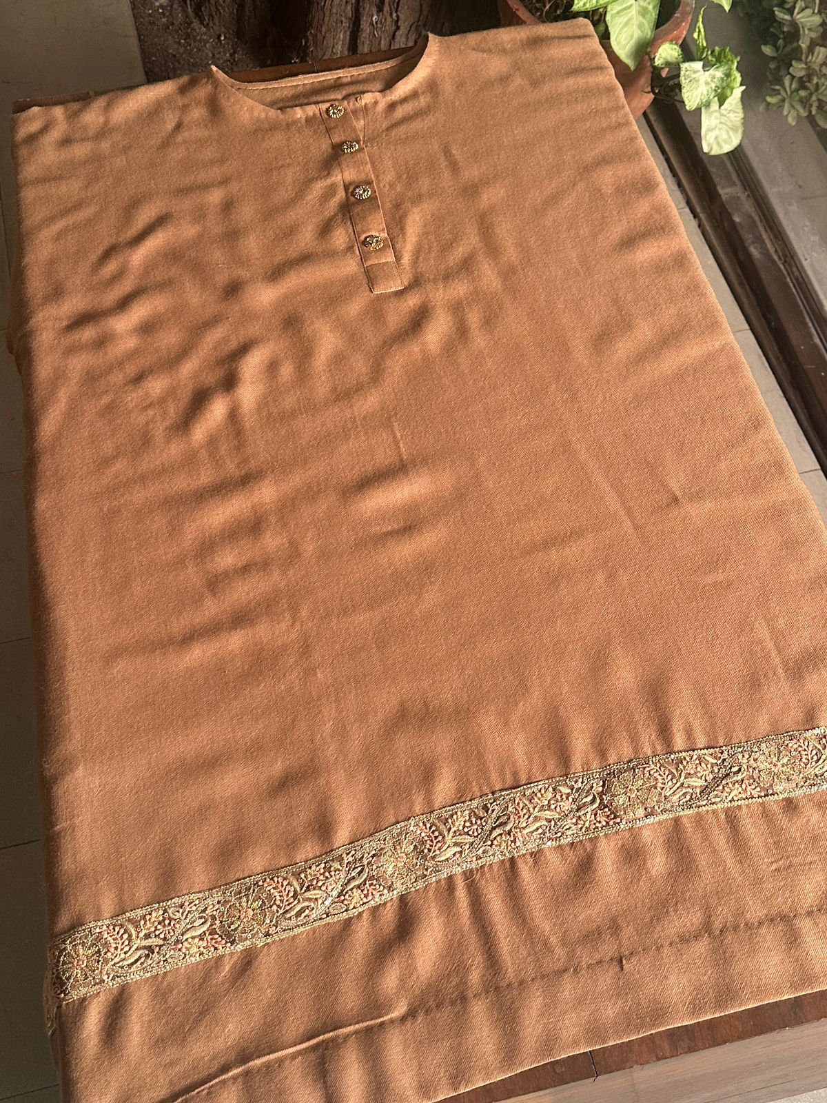 Clay Brown Kashmiri Pashmina Phiran with Handcrafted Ari & Chikankari Embroidery