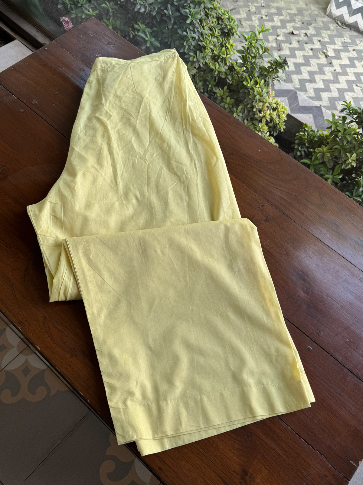 Yellow Shade Malmal Straight Cut Applique Chikankari Pearl & Sequins Kurta Set