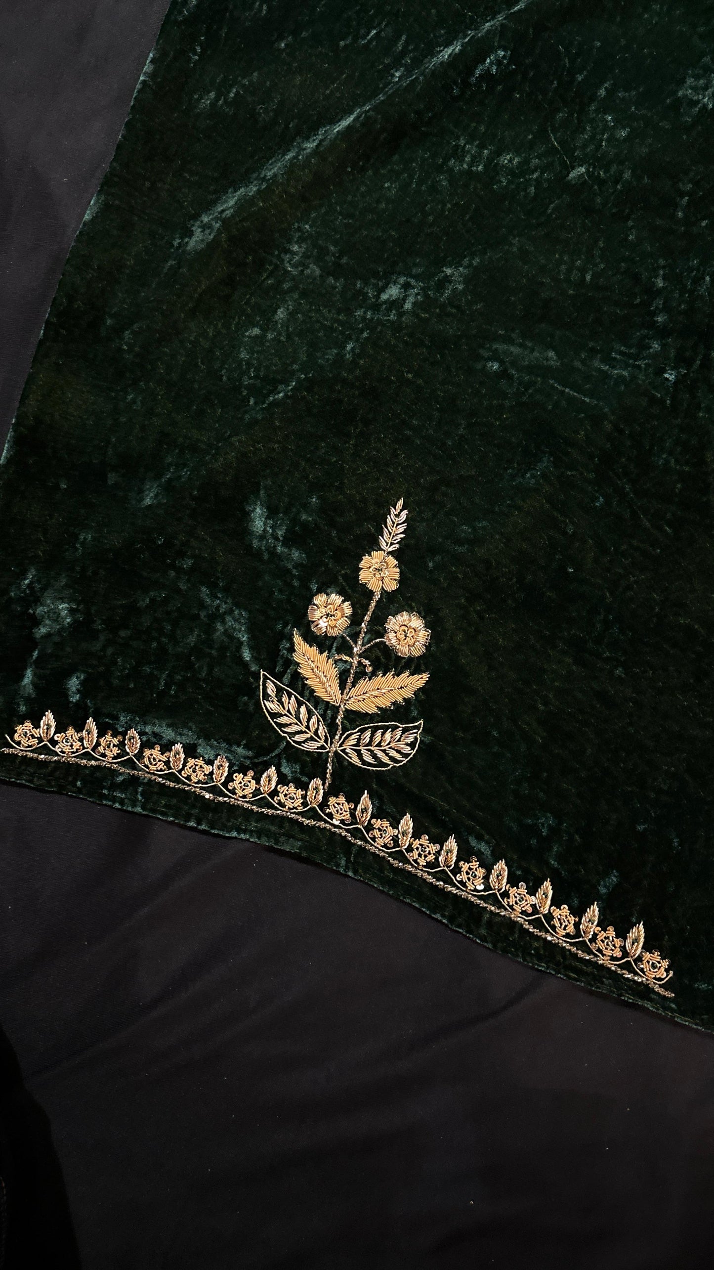 Midnight Moss Shade | Saman Velvet Ready To Wear Kurta Set