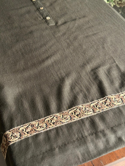 Cloudy Grey Shade Kashmiri Pashmina Phiran with Handcrafted Ari & Chikankari Embroidery