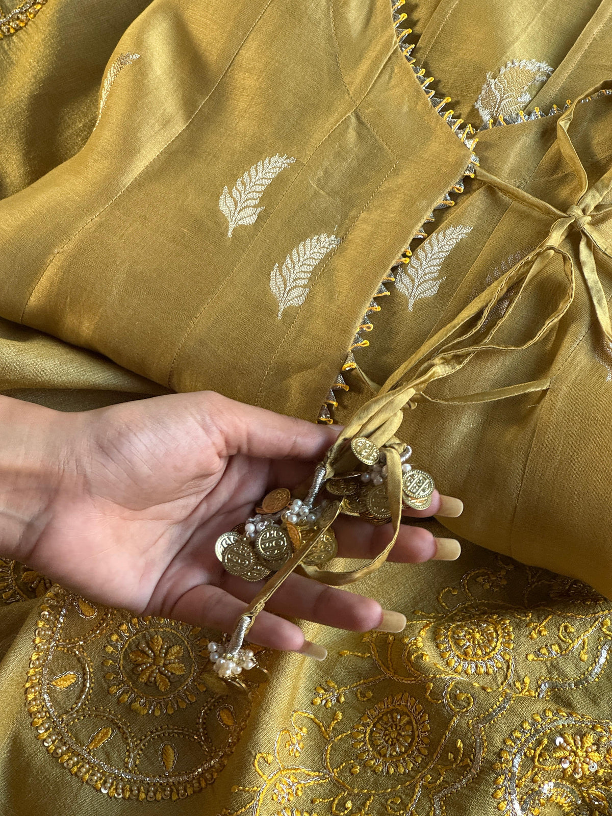 Zari Tissue Chikanakari Ari Heriloom Chikankari Dupatta Angarkha Set