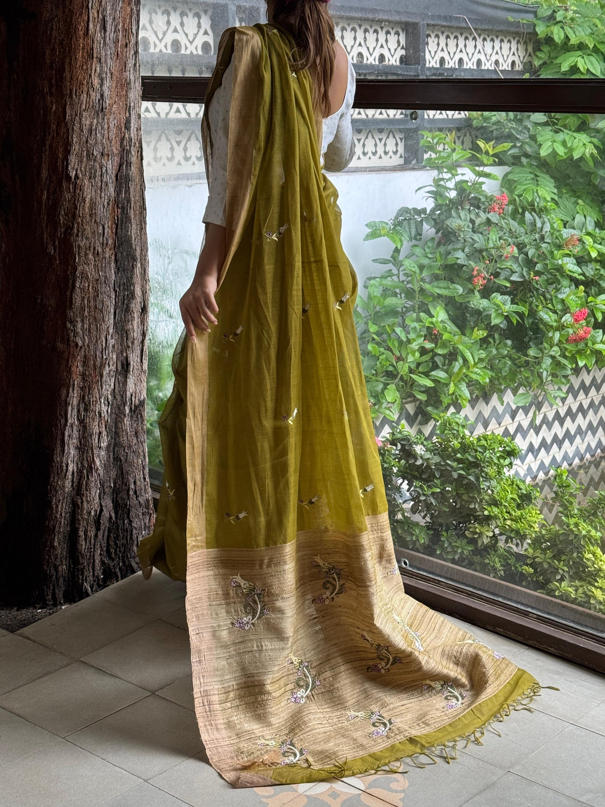 Green Shade Tussar Silk Gheecha Palla Kota Mukaish Resham Saree