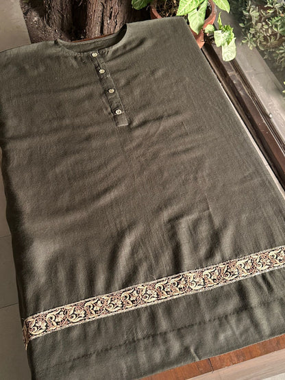 Cloudy Grey Shade Kashmiri Pashmina Phiran with Handcrafted Ari & Chikankari Embroidery