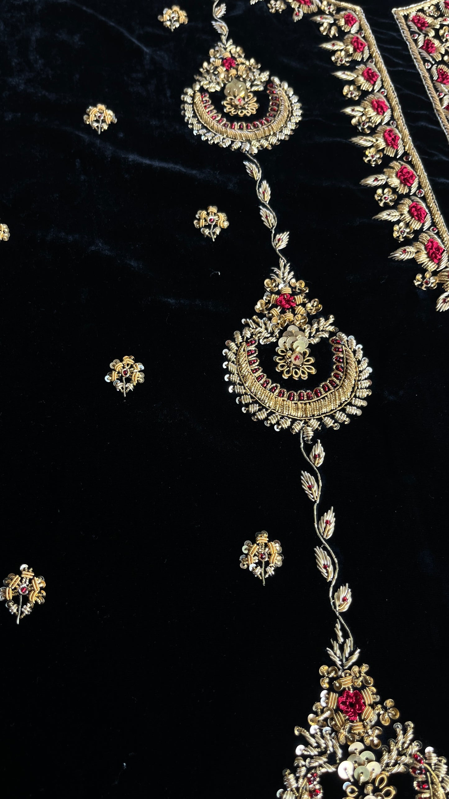 Jet Black & Maroon Shade | Saman Velvet Ready To Wear Kurta Set