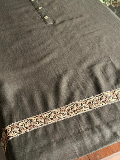 Cloudy Grey Shade Kashmiri Pashmina Phiran with Handcrafted Ari & Chikankari Embroidery