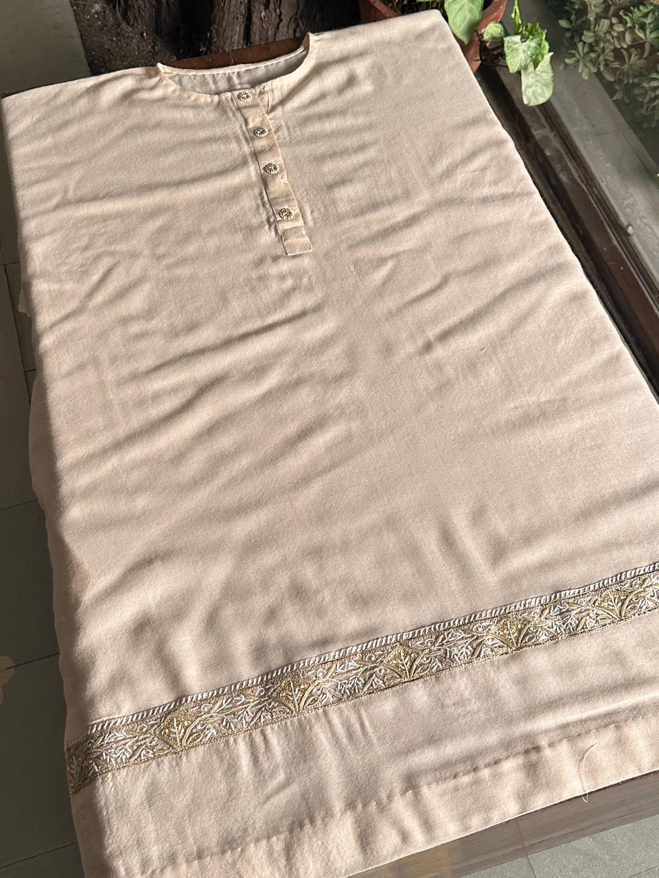 Soft Cream Shade Kashmiri Pashmina Phiran with Handcrafted Ari & Chikankari Embroidery