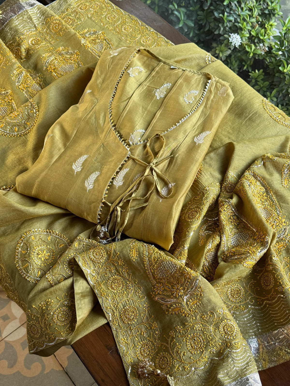 Zari Tissue Chikanakari Ari Heriloom Chikankari Dupatta Angarkha Set