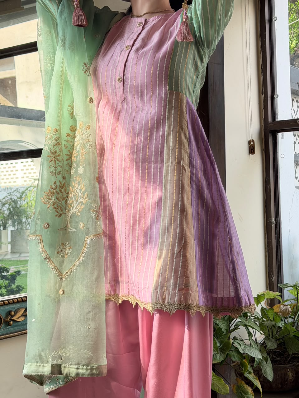 Multi Shade Kalidar Handloom Chikankari Farshi Sets