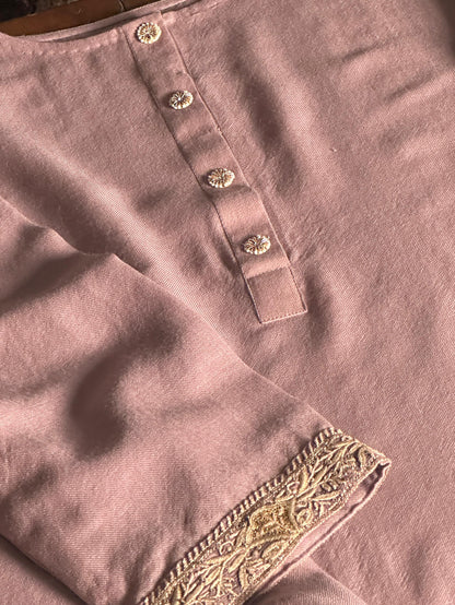 Rose Pink Shade Kashmiri Pashmina Phiran with Handcrafted Ari & Chikankari Embroidery