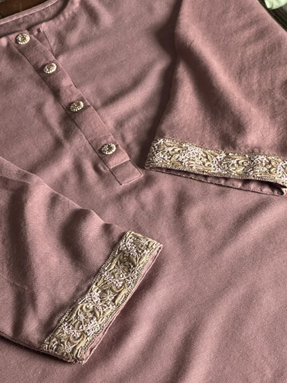 Dusty Pink Kashmiri Pashmina Phiran with Handcrafted Ari & Chikankari Embroidery