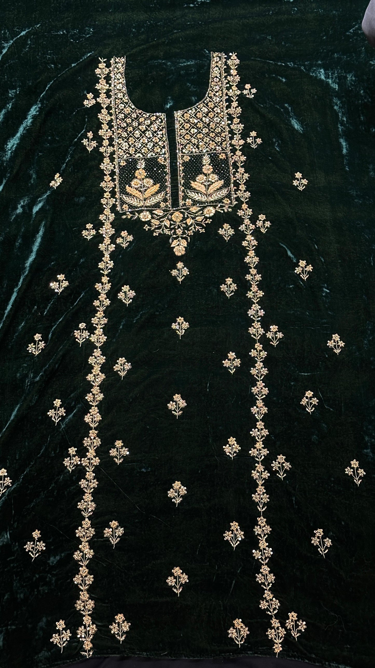 Midnight Moss Shade | Saman Velvet Ready To Wear Kurta Set