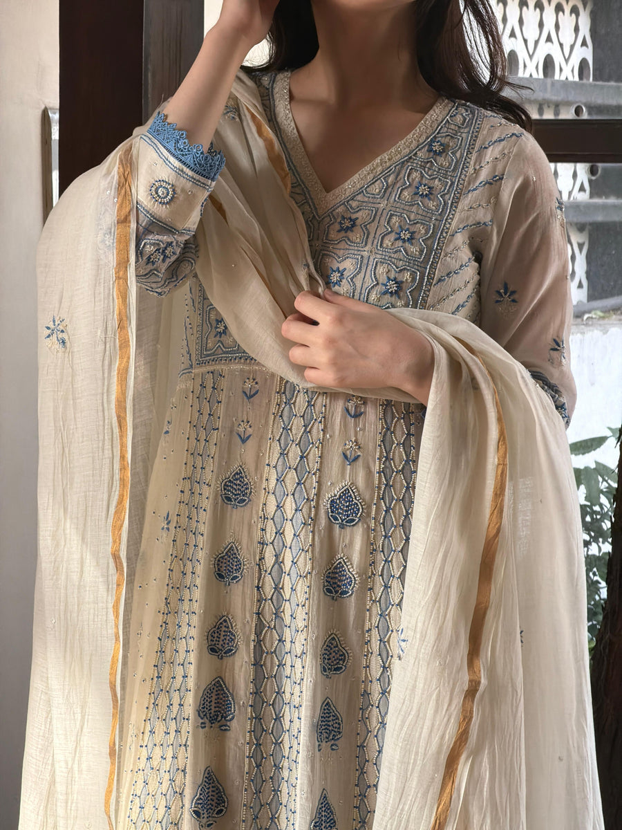 Indigo & Off White Shade Malmal Zari Pearl Work Chikankari Kalidar Kurta Set
