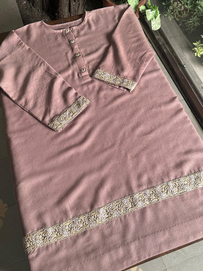 Dusty Pink Kashmiri Pashmina Phiran with Handcrafted Ari & Chikankari Embroidery