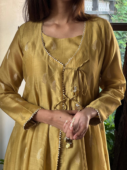 Zari Tissue Chikanakari Ari Heriloom Chikankari Dupatta Angarkha Set