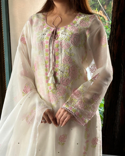 White Mukaish Kamdani Noor Organza Chikankari Kurta Set