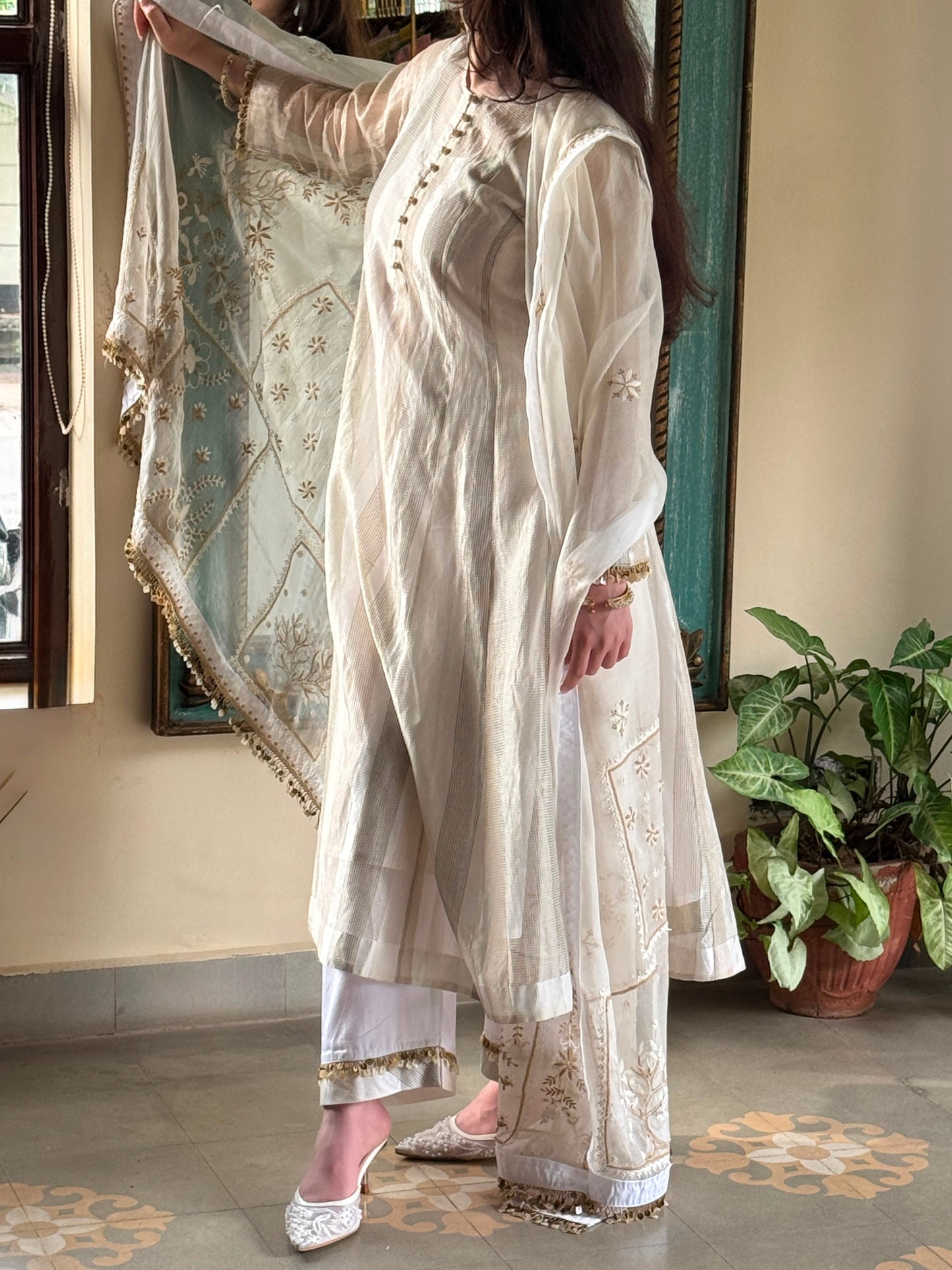 Ivory Kota Pattu Chikankari Suit Set with Organza Dupatta & Pearl Loop Buttons
