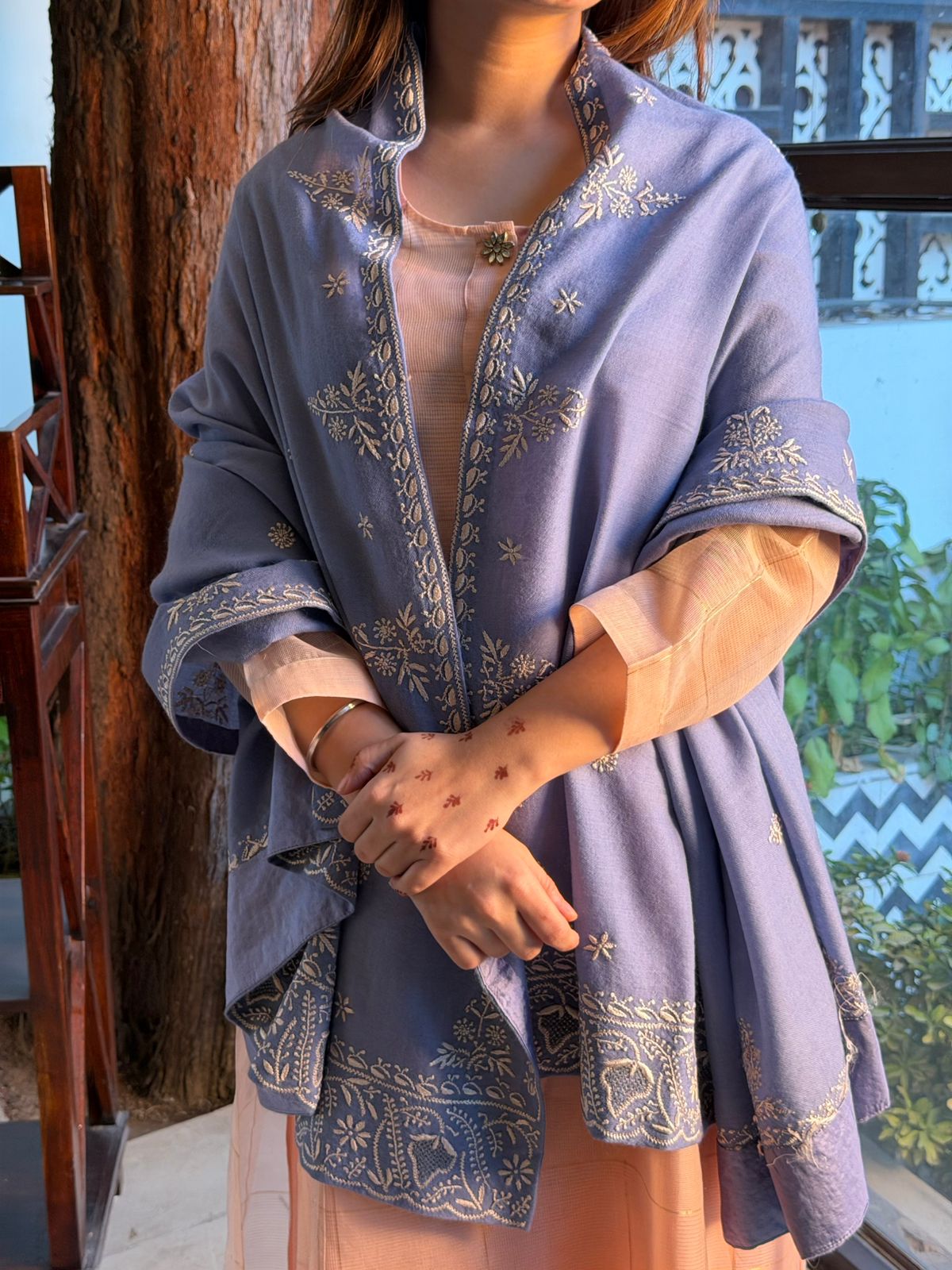 Dusty Lavender Shade Saman Pashmina Resham Thread Chikankari Shawl